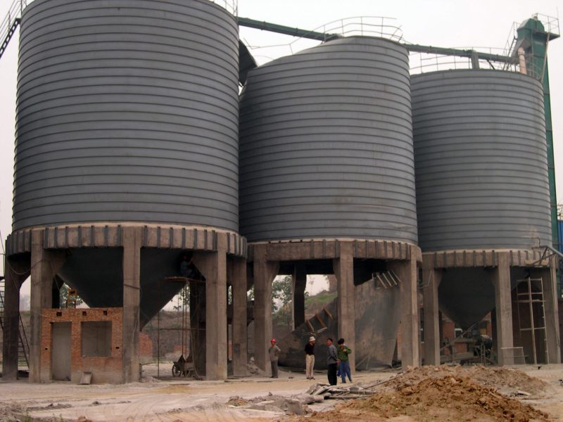 Steel silo collapse accident