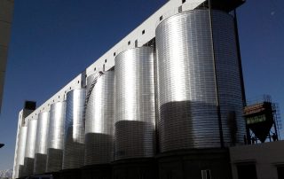 steel silos with discharging system